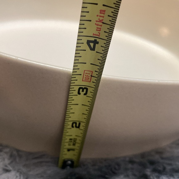 CORNING WARE CREATIONS 2 QT. BEIGE STONEWARE CASSEROLE
DISH W/ COVER - Picture 12 of 16